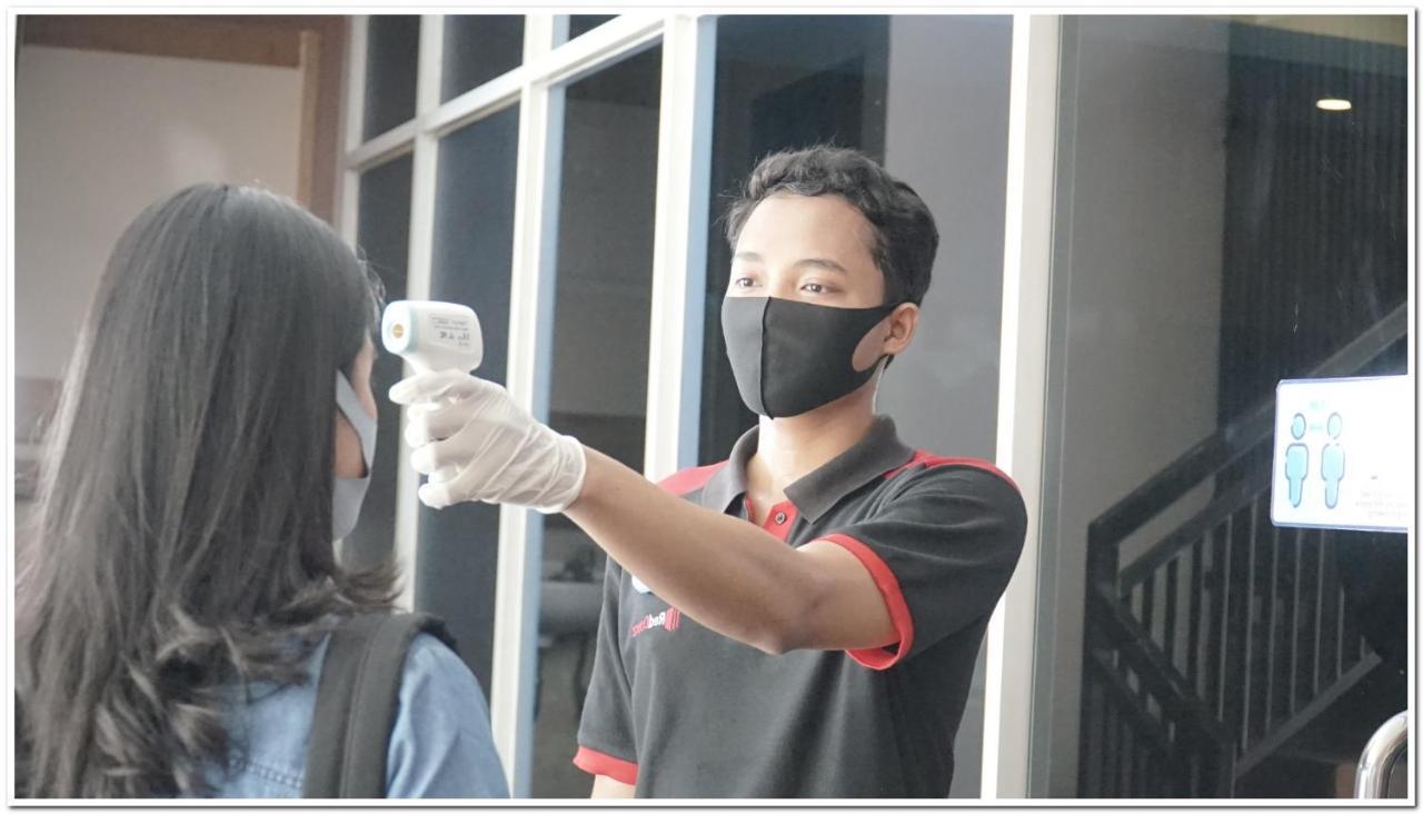 Hotel Reddoorz Near Pantai Panjang Bengkulu 2 Zewnętrze zdjęcie